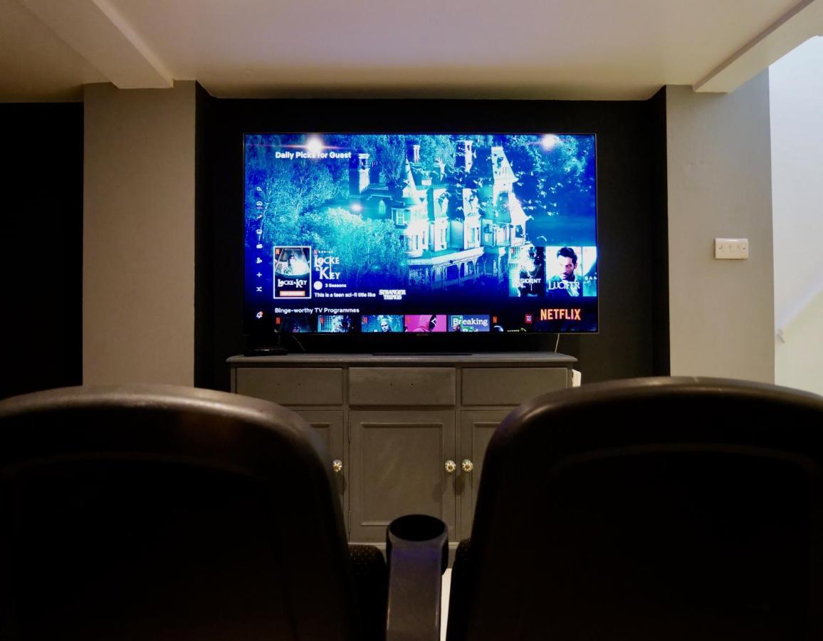 Luxury 3 Bathroom Cinema And Sauna Seaford Ngoại thất bức ảnh
