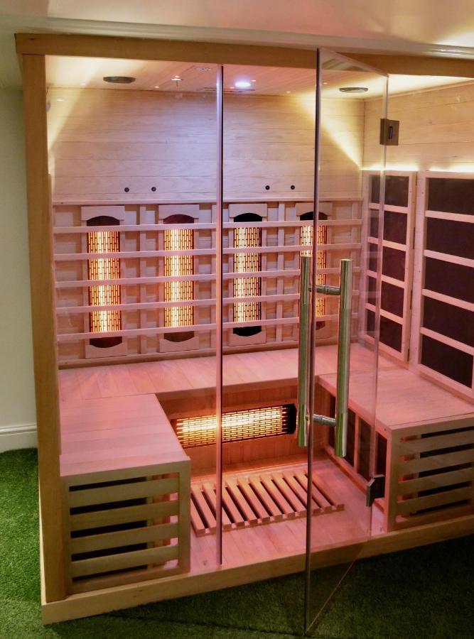 Luxury 3 Bathroom Cinema And Sauna Seaford Ngoại thất bức ảnh